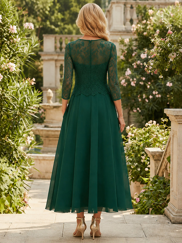 Chiffon A-Line Boat Neck Long Mother of the Bride Dresses with Lace Applique