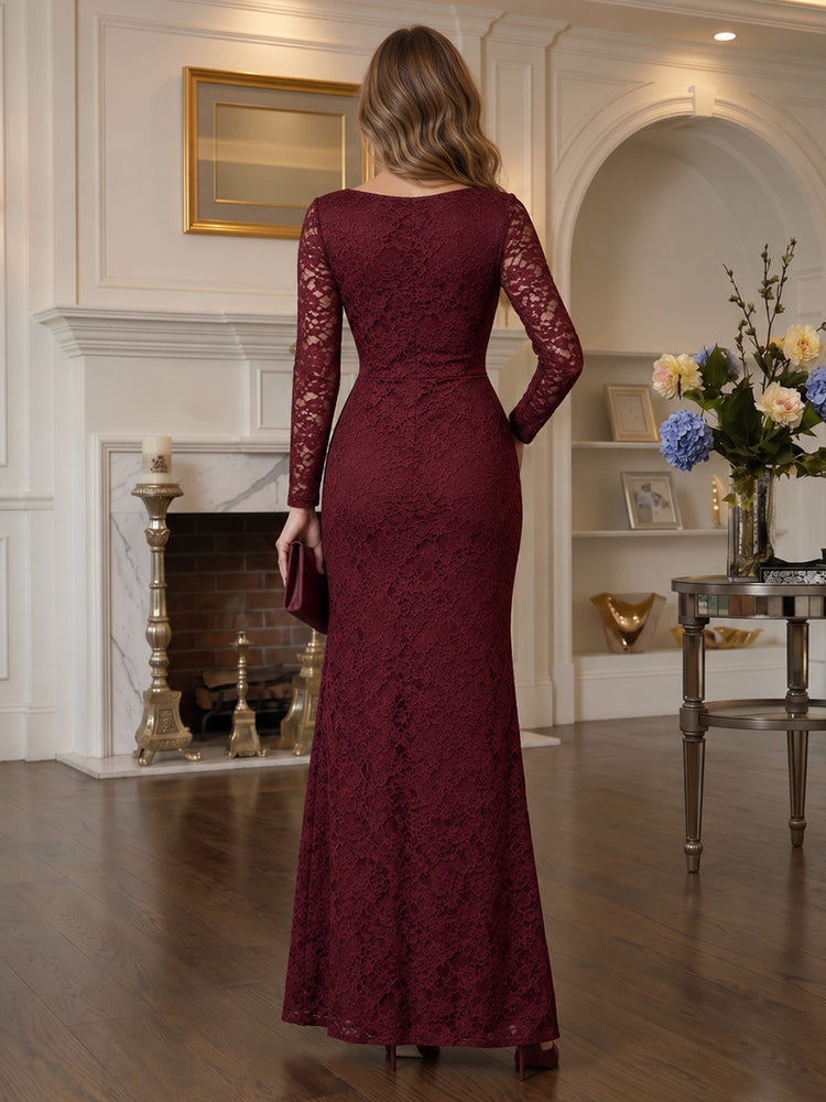 Lace Mermaid Scoop Neck Long Mother of the Bride Dresses with Ruched