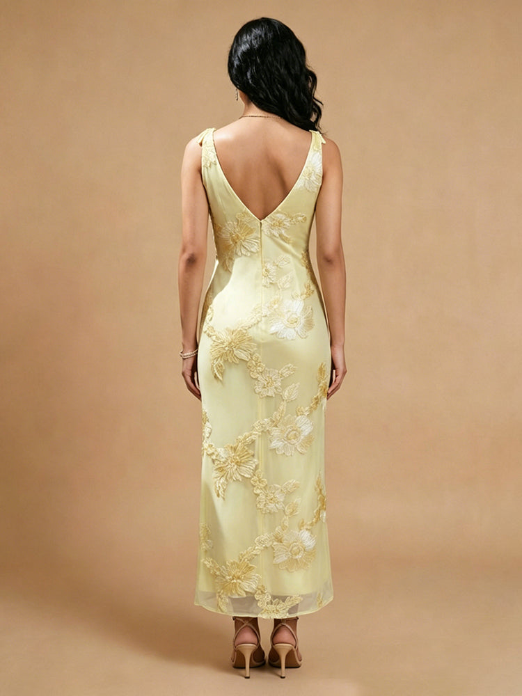 Tulle Mermaid V Neck Long Bridesmaid Dresses with Floral Embroidery