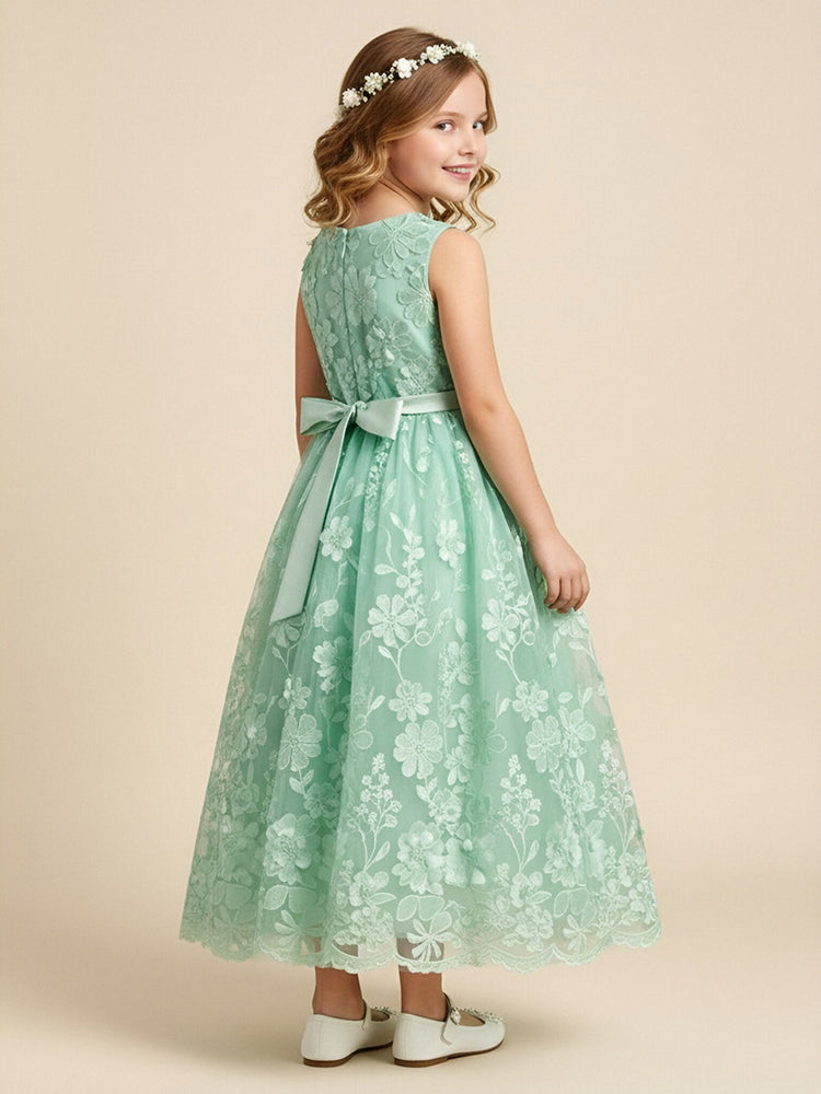 Tulle A-Line Scoop Neck Long Flower Girl Dresses with Floral Embroidery