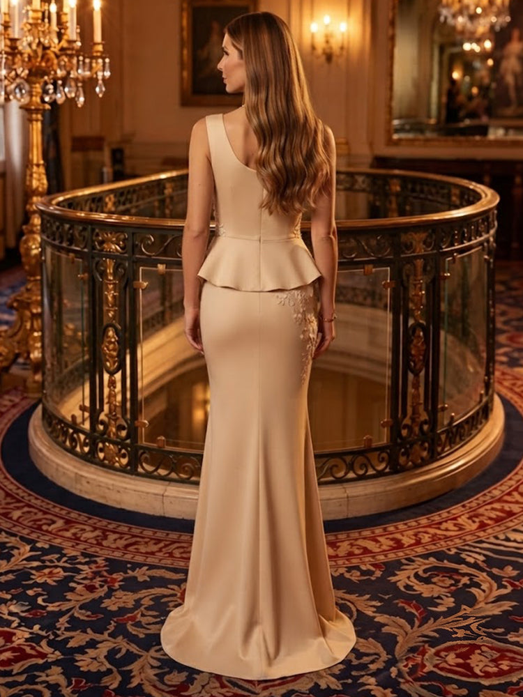 Satin Mermaid Boat Neck Long Evening Dresses with Lace Applique