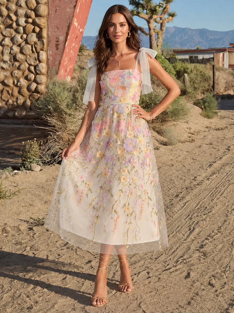 Embroidery A-Line Spaghetti Straps Long Wedding Guest Dresses with Bow
