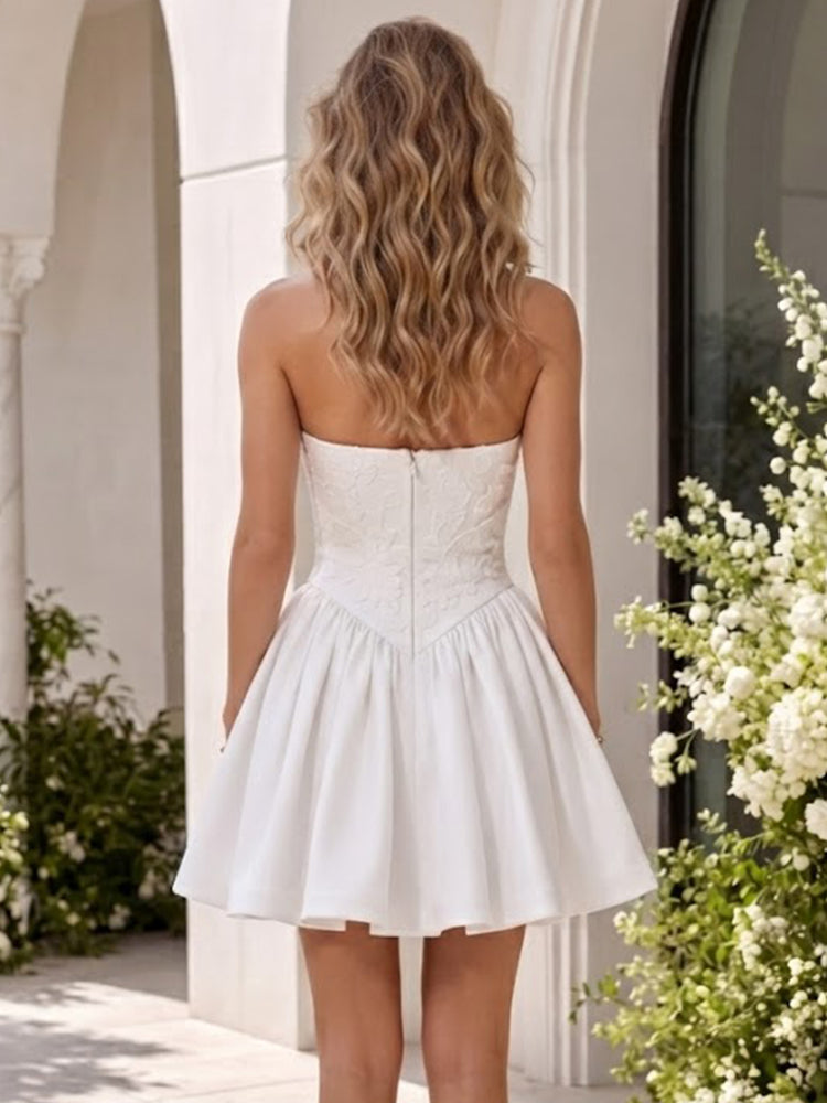 Satin A-Line Strapless Mini Homecoming Dresses with Lace Applique