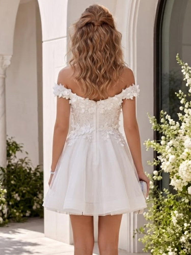 Tulle A-Line Off the Shoulder Mini Homecoming Dresses with Lace Applique